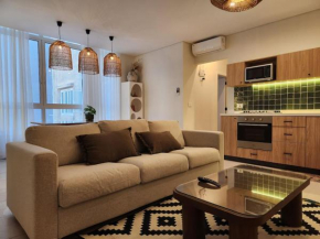 Amazonia Tropical Elegance in Gemayze